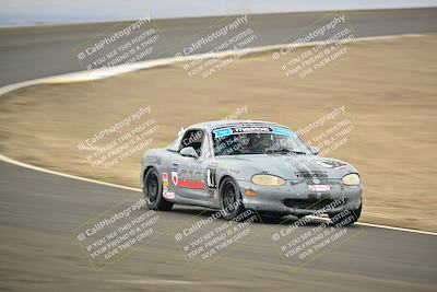 media/Jan-26-2025-CalClub SCCA (Sun) [[cfcea7df88]]/Group 4/Race/